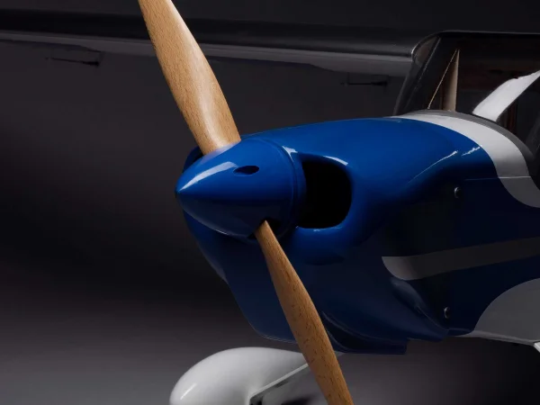 Hangar 9 Valiant 20cc EP PNP