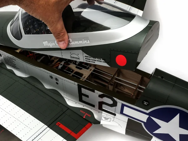 Hangar 9 P-51D Mustang 20cc ARF