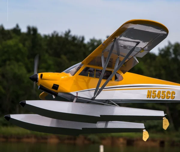 Hangar 9 Carbon Cub 15cc ARF