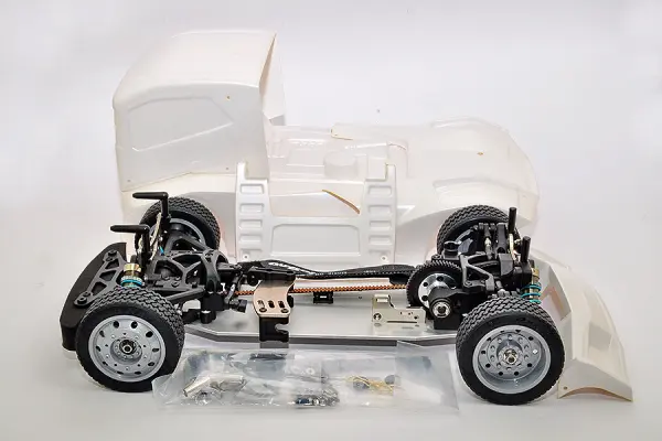 Hobao Hyper EPX 1:10 Cab Truck - Clear — image 4 of 5