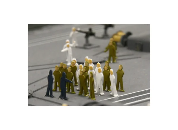 Tamiya 1/350 Crew Set For Warships X 144 — image 6 of 9