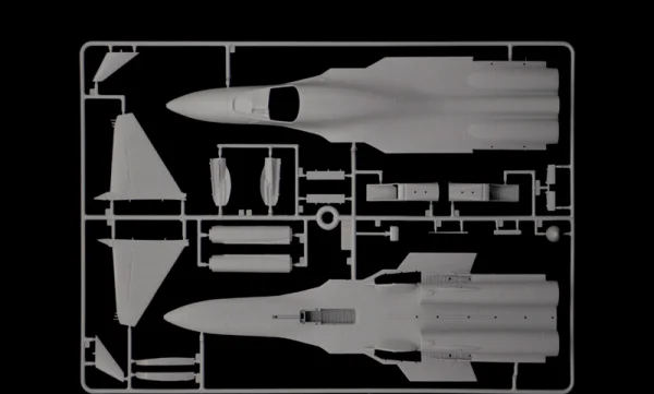 Italeri Sukhoi Su-34 Fullback &mdash; image 6 of 8