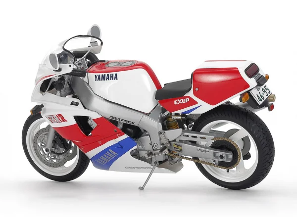Tamiya 1:12 Yamaha FZR750R Superbike (OW01) — image 5 of 11