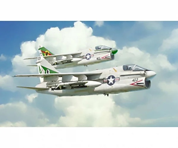 Italeri 1/72 A-7E Corsair II — image 13 of 15