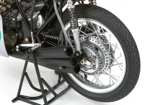 Tamiya 1:12 Honda RC166 50Th Anniversary &mdash; image 7 of 9
