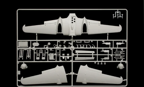 Italeri 1/72 Sm.79 — image 2 of 11