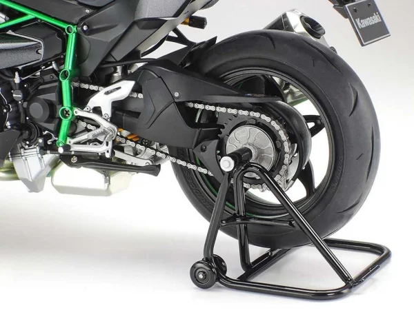 Tamiya 1:12 Kawasaki Ninga H2 Carbon