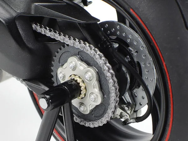 Tamiya 1:12 Ducati Superleggera V4