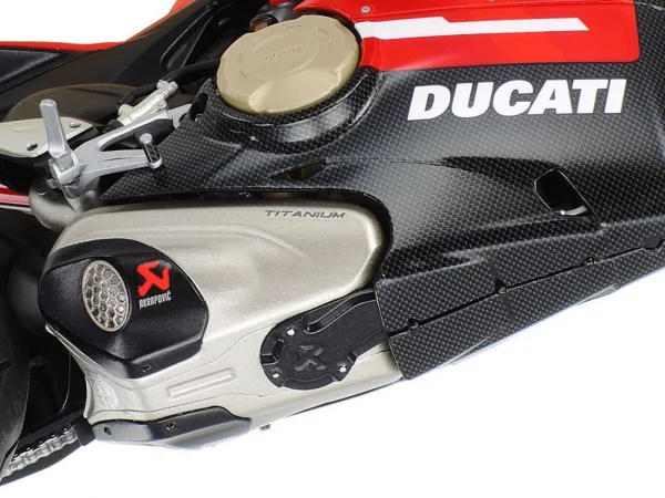 Tamiya 1:12 Ducati Superleggera V4