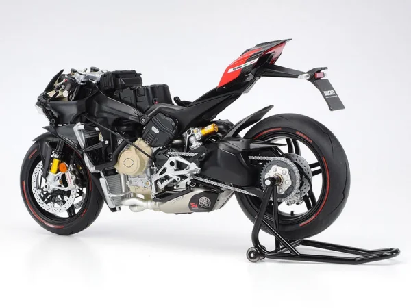 Tamiya 1:12 Ducati Superleggera V4