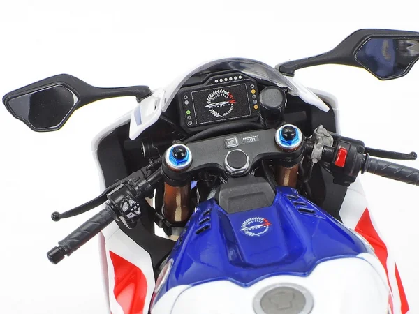 TAMIYA 1:12 CBR 1000RR-R Fireblade Special &mdash; image 3 of 16