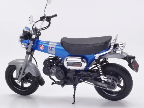 1:12 Honda Dax125 Tamiya Edn &mdash; image 15 of 18