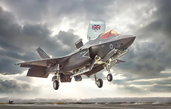 ITALERI 1425 RAF Lockheed Martin F-35B Lightning II 1:72 Plastic Model Plane Kit