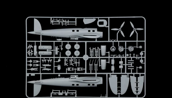 Italeri Heinkel He-111H-6 — image 5 of 13