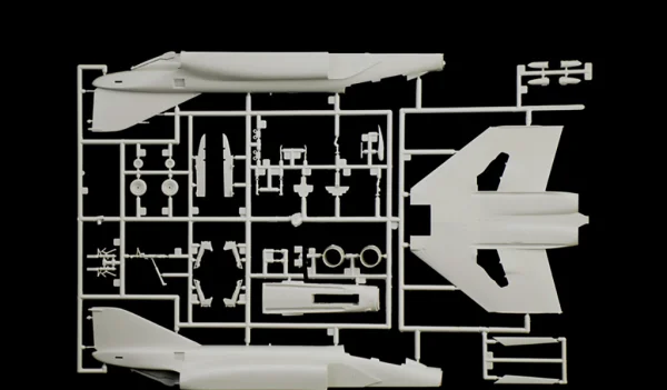 Italeri F-4E/F Phantom II — image 5 of 13