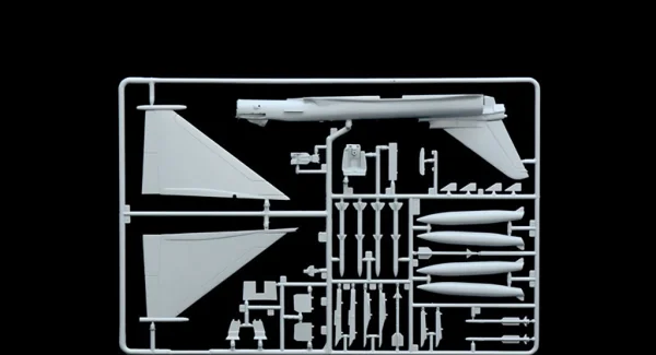 Italeri Raf Ef-2000 Typhoon Iib — image 3 of 11