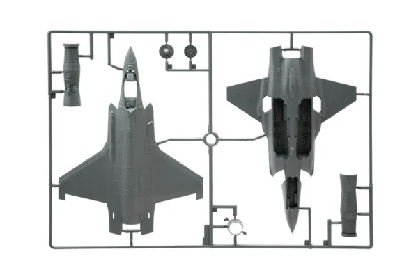 Italeri F-35A Lightning II — image 6 of 8