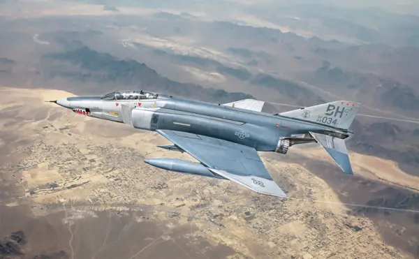 Italeri RF-4 C/E Phantom II — image 2 of 18