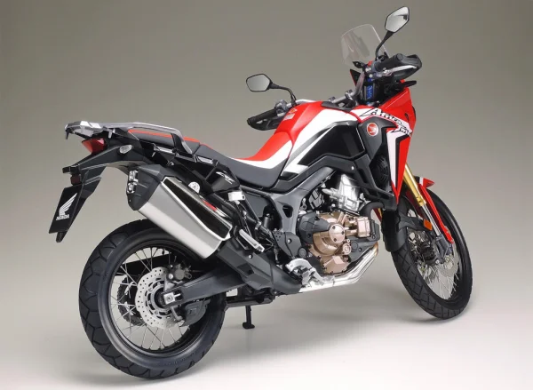 Tamiya 1/6 Honda CRF1000L African Twin Model Kit &mdash; image 11 of 14