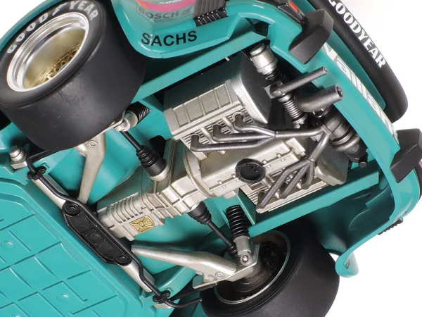 Tamiya 1/24 Porsche 934 Vaillant — image 6 of 8