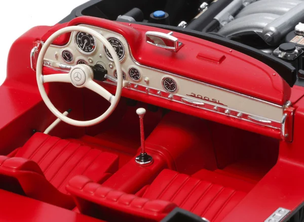 1/24 Full-View 300 SL — image 8 of 16
