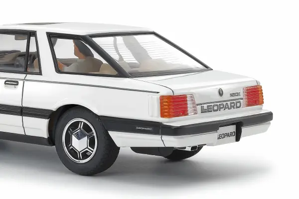 Tamiya 1/24 Nissan Leopard Hardtop 280X SF-L — image 5 of 6