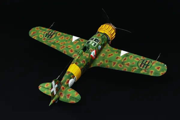 Italeri Macchi C.200 — image 7 of 16
