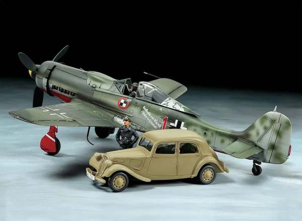 TAMIYA 1/48 Fw190 D-9 JV44 & 11CV