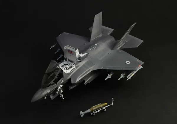 Italeri Lockheed F-35B — image 5 of 15