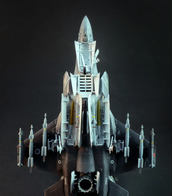 Italeri Lockheed F-35B — image 2 of 15