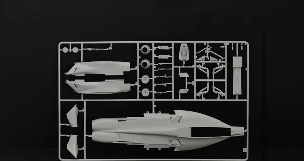 Italeri F/A - 18F Hornet