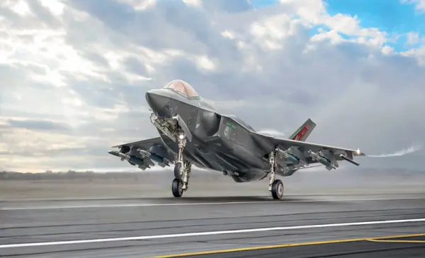 Italeri F-35A Lightning II (Beast Mode) — image 2 of 12