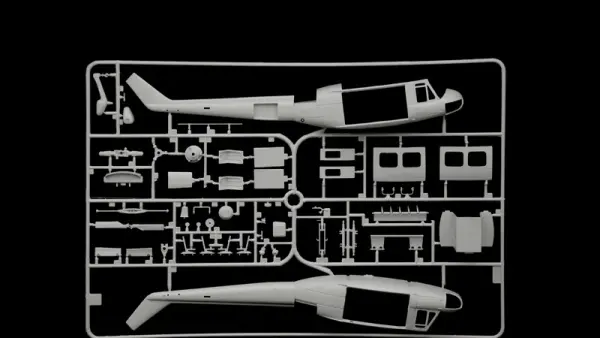 Italeri AB.205 / UH-1D SAR Search & Rescue Helicopter — image 3 of 14