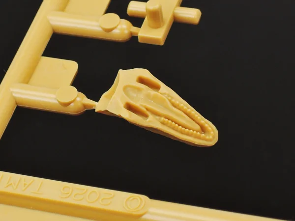Tamiya 1/35 Fukuiraptor — image 3 of 14