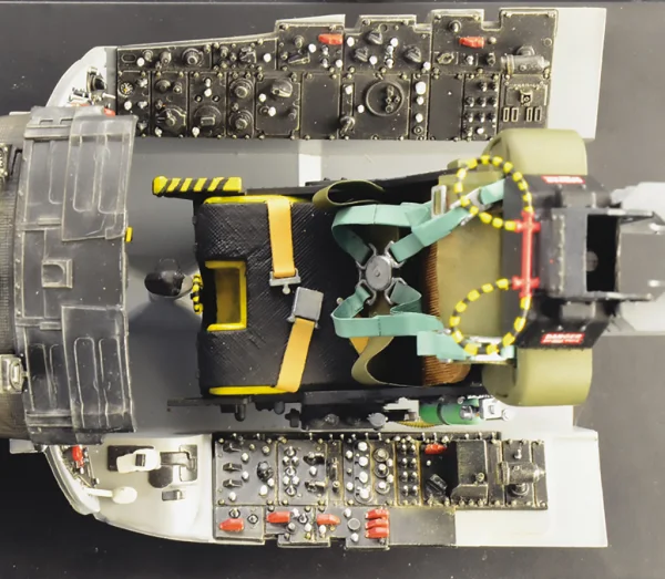 Italeri F-104G Cockpit — image 7 of 15