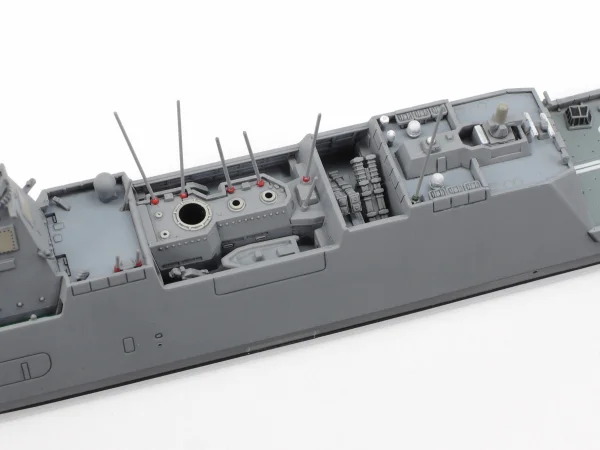 Tamiya 1/700 Ffm-1 Mogami — image 6 of 12