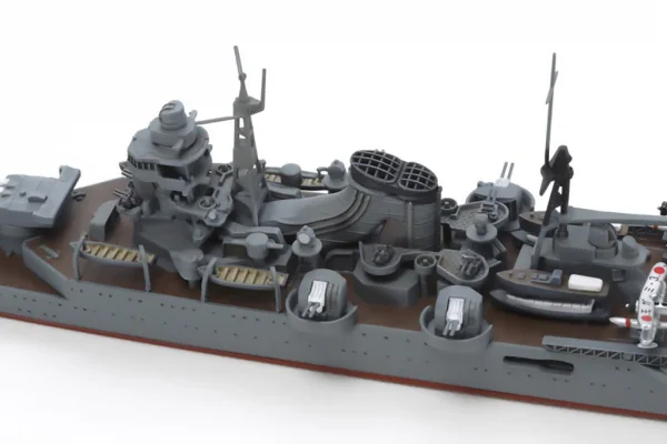 Tamiya 1/700 Light Cruiser Mogami — image 4 of 8
