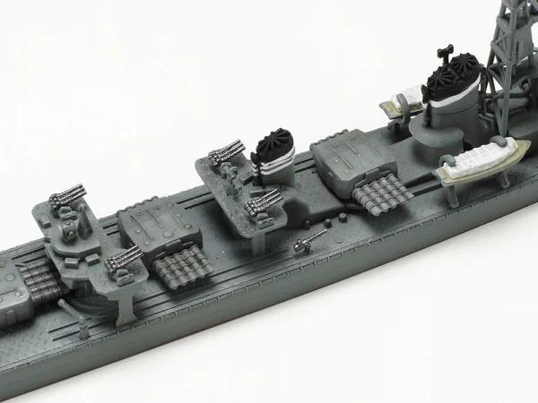 Tamiya 1/700 Shimakaze — image 3 of 10