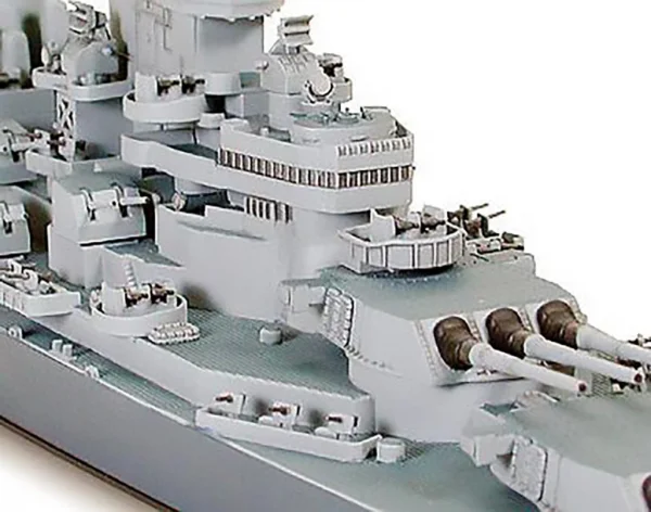 Tamiya US Navy Battleship Bb63 Missouri — image 6 of 7