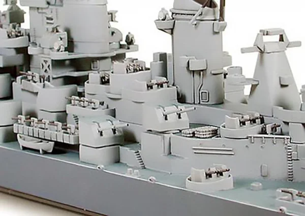 Tamiya US Navy Battleship Bb63 Missouri — image 4 of 7