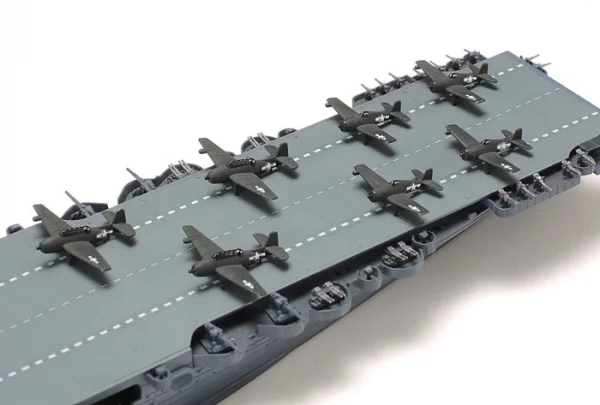 Tamiya 1/700 Cv-3 Saratoga Aircraftcarrier — image 14 of 14