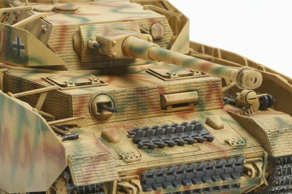 Tamiya 1/48 Panzer IV Ausf H Late