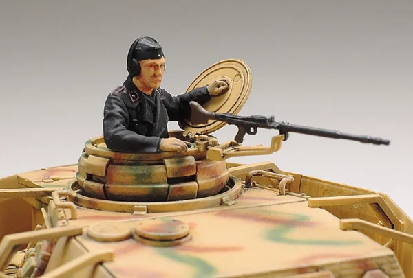 Tamiya 1/48 Panzer IV Ausf H Late — image 7 of 9