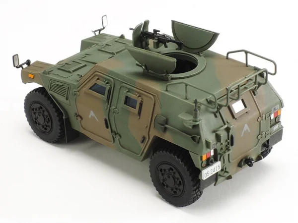 Tamiya 1/48 Jgsdf Light Armored Vehicle — image 7 of 10