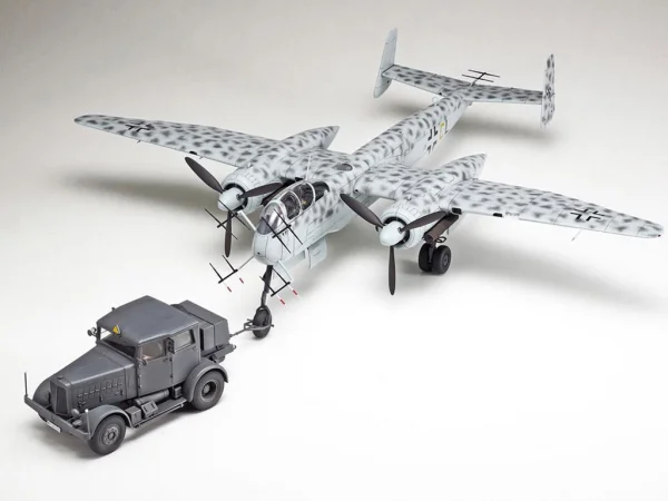 Tamiya 1/48 Heavy Tractor SS-100 — image 4 of 6