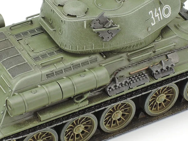 Tamiya 1/48 T-34-85 Russian Medium Tank