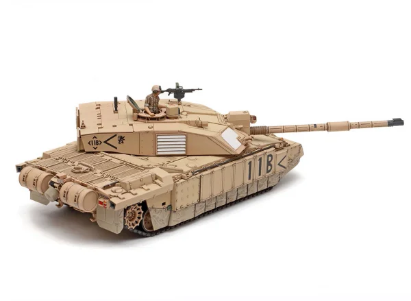 Tamiya 1/48 Challenger 2 (Desertised)