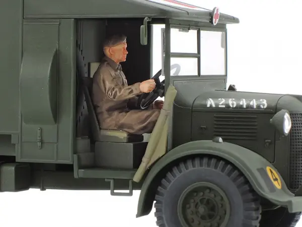 TAMIYA 1/48 British 2t 4x2 Ambulance — image 3 of 12