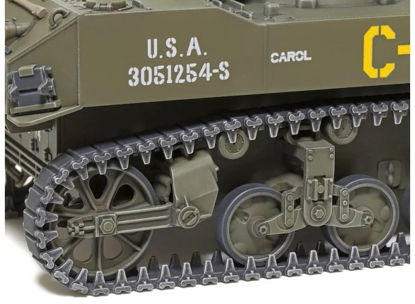 Tamiya 1/48 M5A1 Stuart — image 9 of 13