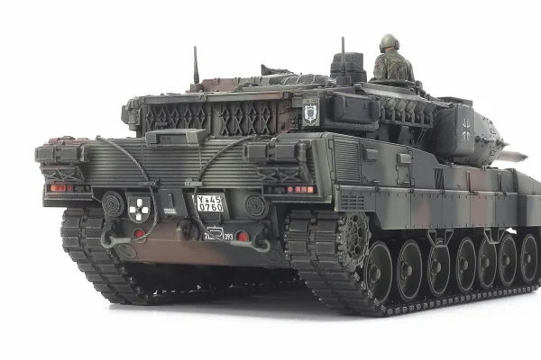 Tamiya 1/48 German Main Battle Tank Leopard 2 A7V